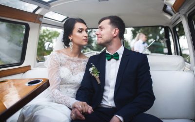 Navigating Elegance: Tips for Selecting Your Wedding Conveyance